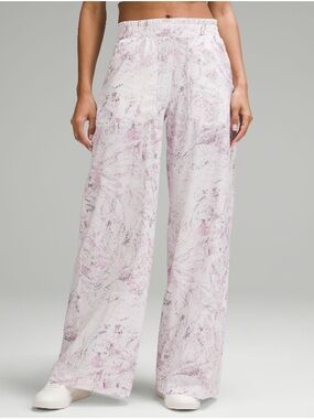 Lululemon swift mid rise wide leg pant